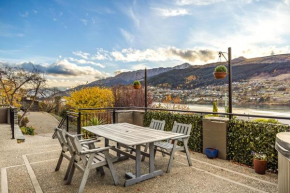 Peninsula Retreat - Spa Pool, Queenstown